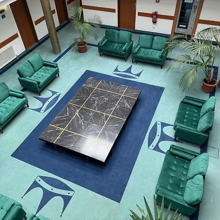Kaiserhof Hotel 4*
